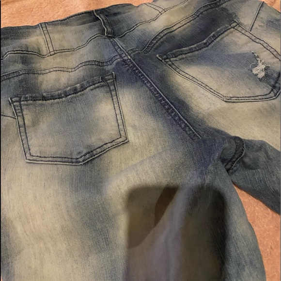 Juniors size jeans - Picture 4 of 10